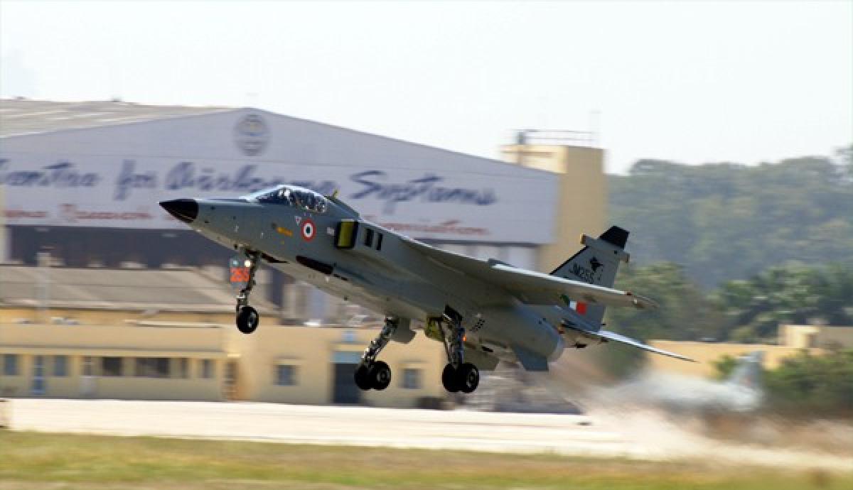 Air Forces Jaguar aircraft crashes in Rajasthan, pilots safe